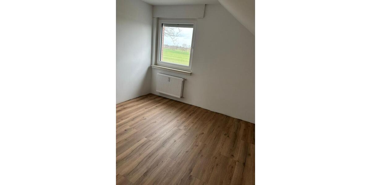 Dachgeschoßwohnung Rietberg - 3 Zimmer, 80 m&sup2;, 900&euro; | Angebot:25590293