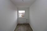 Schaumparty im modernen Wannenbad...helle 3-RW mit Wanne u. Balkon!!!