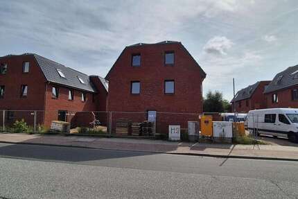 Haus Norderstedt - 5.5 Zimmer, 123 m&sup2;, 2.490&euro; | Angebot:27092585