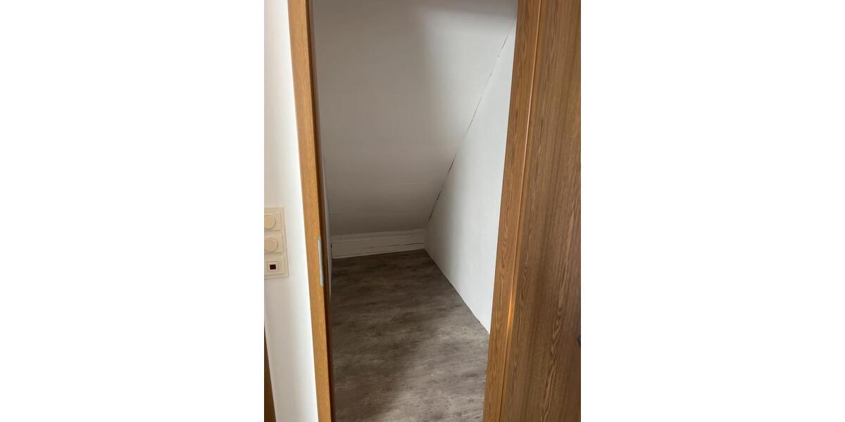 Dachgeschoßwohnung Eichenzell - 2 Zimmer, 55 m&sup2;, 500&euro; | Angebot:25634098