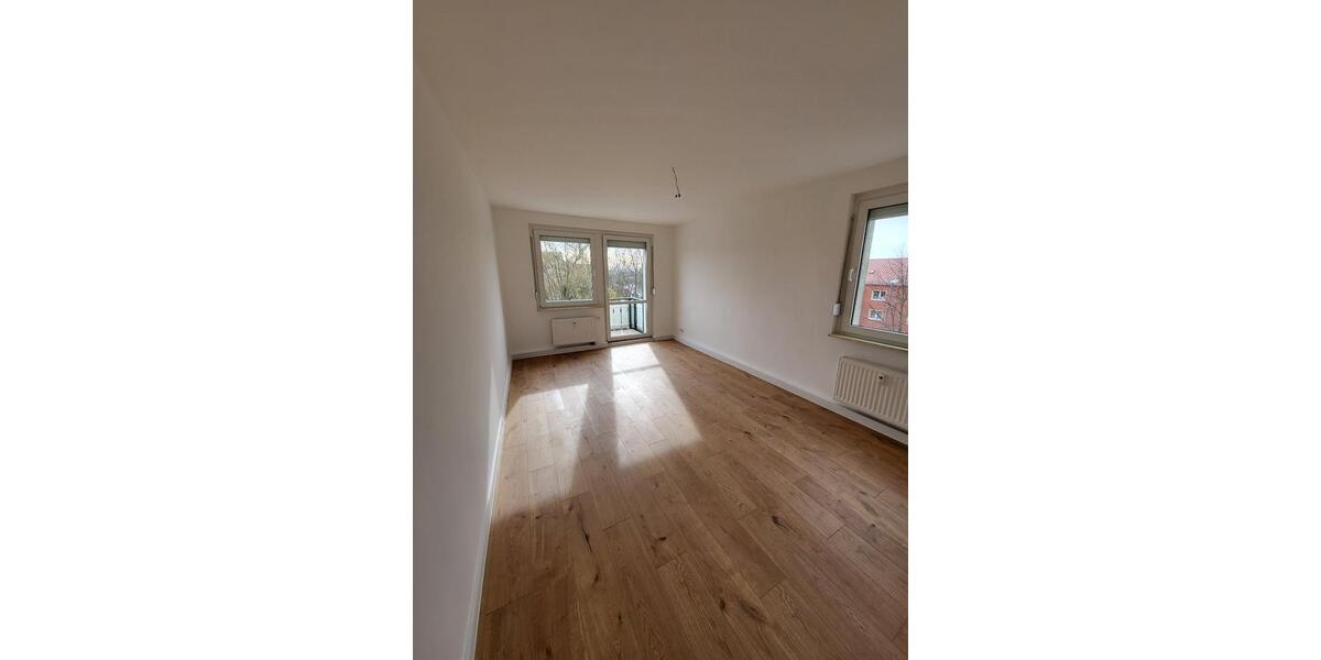 Etagenwohnung Bitterfeld-Wolfen Bitterfeld - 5 Zimmer, 117 m&sup2;, 877&euro; | Angebot:26445689