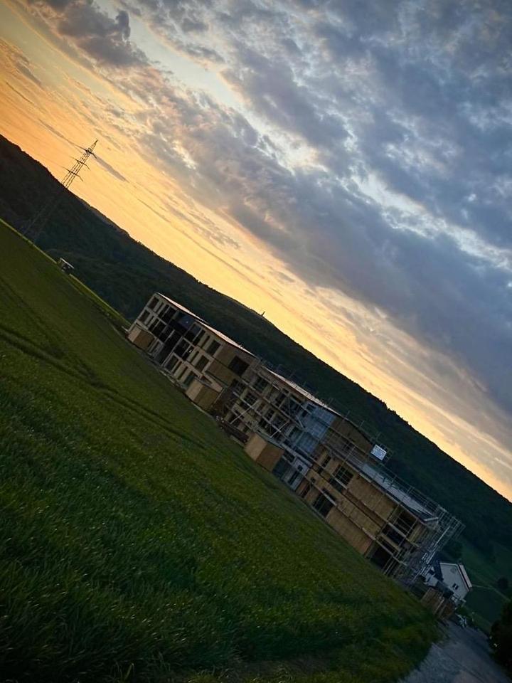 4 Zimmerwohnung mit Fernblick + PV-Anlage im 