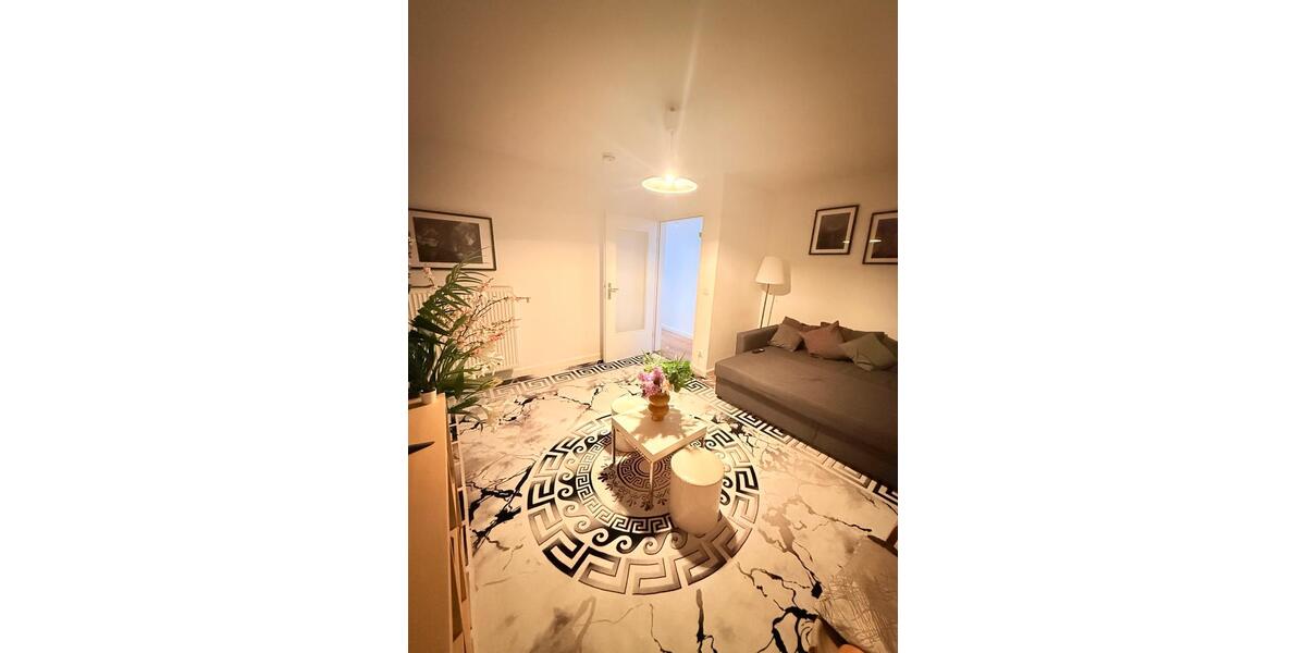 Dachgeschoßwohnung Hamburg Langenhorn - 2.5 Zimmer, 60 m&sup2;, 1.100&euro; | Angebot:26646722