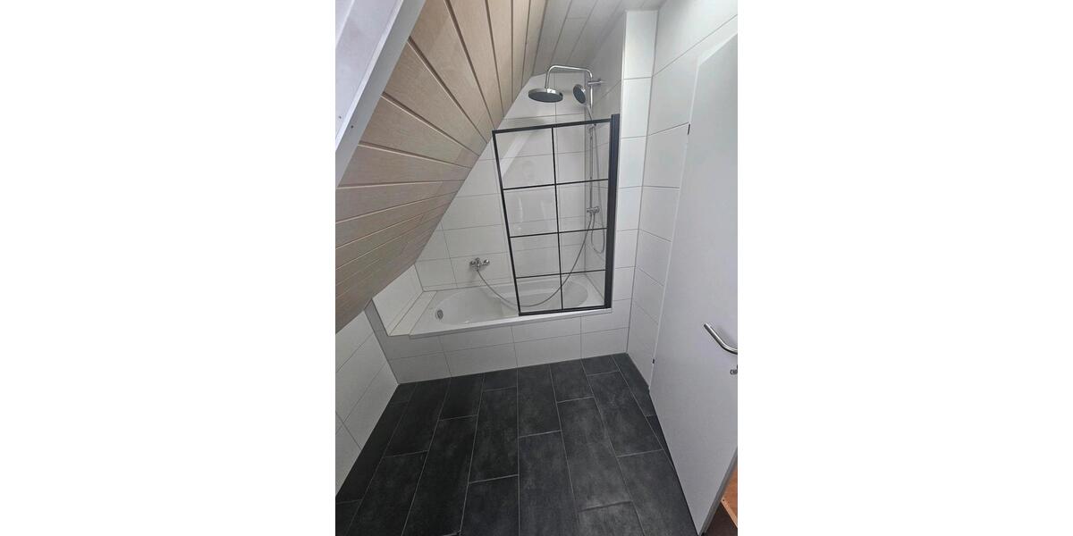 Etagenwohnung Schwülper - 4 Zimmer, 98 m&sup2;, 900&euro; | Angebot:25909236