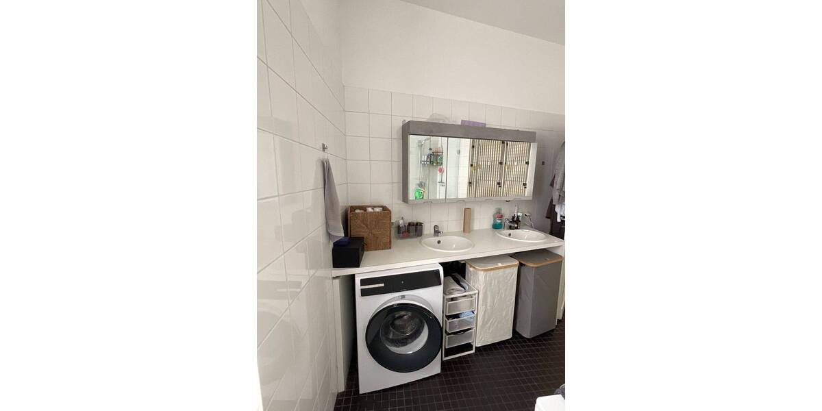 Etagenwohnung Fulda Innenstadt - 4 Zimmer, 123 m&sup2;, 1.450&euro; | Angebot:26171269