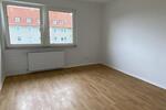 **FRISCH SANIERT**HELLE RÄUME UND RUHIGER WOHNGEGEND!** zimmer