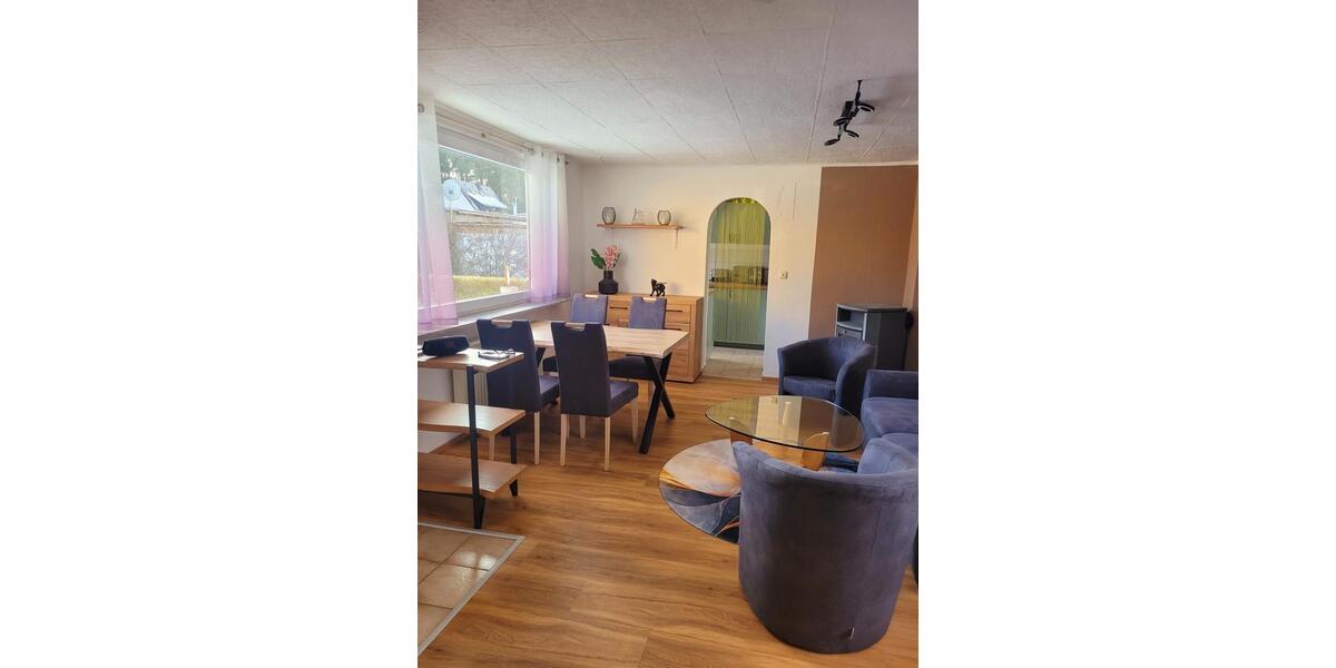Bungalow Dresden Klotzsche - 1 Zimmer, 37 m&sup2;, 750&euro; | Angebot:24552193