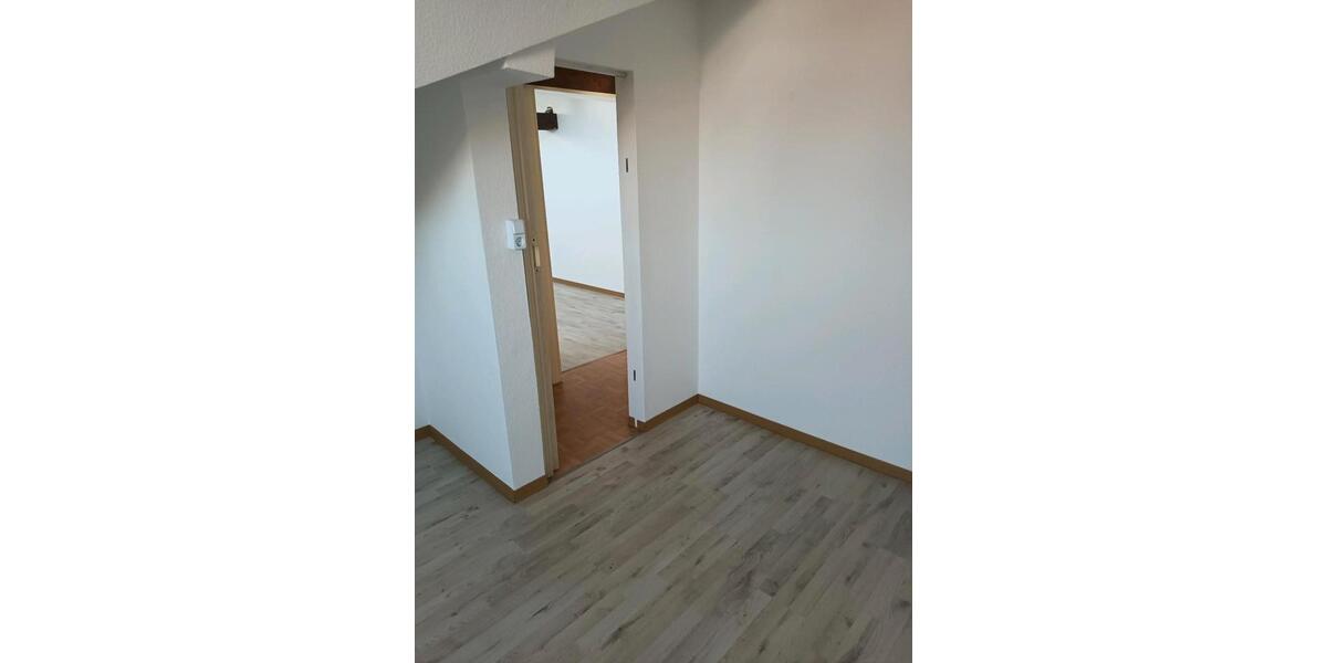 Dachgeschoßwohnung Mühlhausen (Thüringen) - 2 Zimmer, 60 m&sup2;, 285&euro; | Angebot:26252754