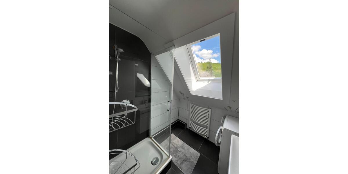 Etagenwohnung Stuttgart Luginsland - 2 Zimmer, 50 m&sup2;, 1.140&euro; | Angebot:26208118