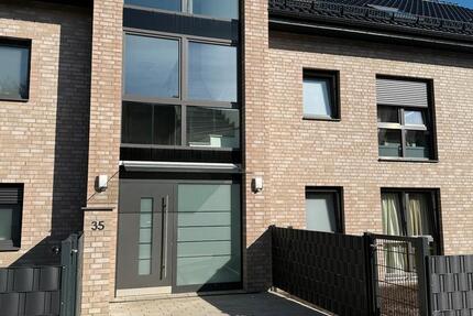 Exklusive Neubaumietwohnung in BI-Mitte Tiefgarage uvm. 3 zimmer