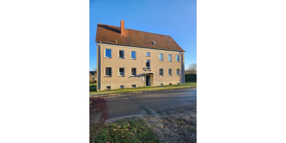 renovierte 3-Raum-Wohnung in Steinhagen Bützow mit Garage und Garten 3 zimmer