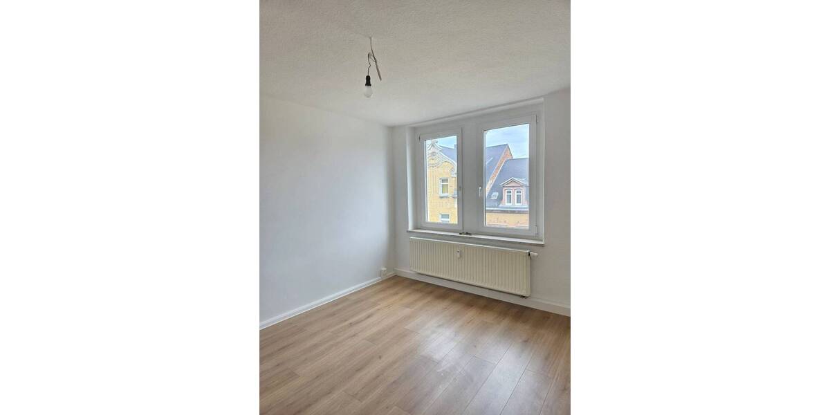 Etagenwohnung Waldheim Schönberg - 2 Zimmer, 51 m&sup2;, 285&euro; | Angebot:26584798