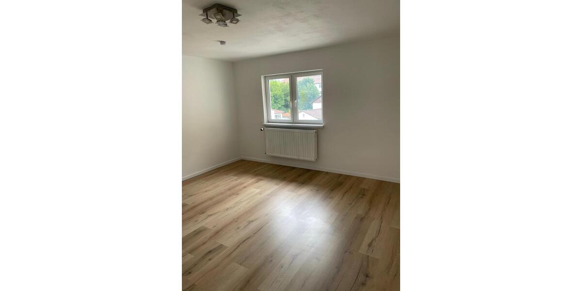 Etagenwohnung Grafenau Frauenberg - 4 Zimmer, 107 m&sup2;, 900&euro; | Angebot:26050510