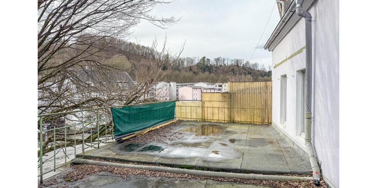 Wohnen auf Zeit Werdohl - 8 Zimmer, 180 m&sup2;, 12&euro; | Angebot:26127807