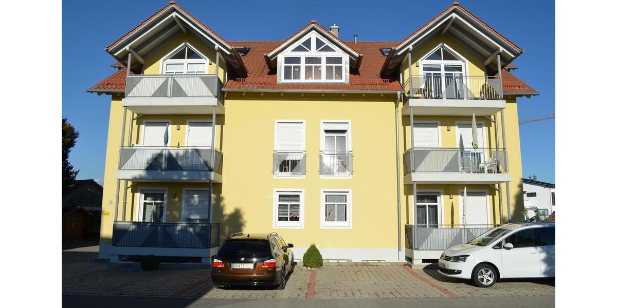 Dachgeschoßwohnung Cham - 3 Zimmer, 70 m&sup2;, 560&euro; | Angebot:26535688
