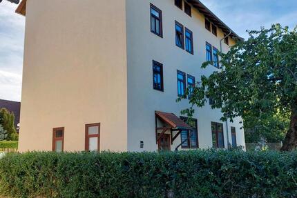 Wohnung Waltershausen - 3 Zimmer, 48 m&sup2;, 290&euro; | Angebot:25103947