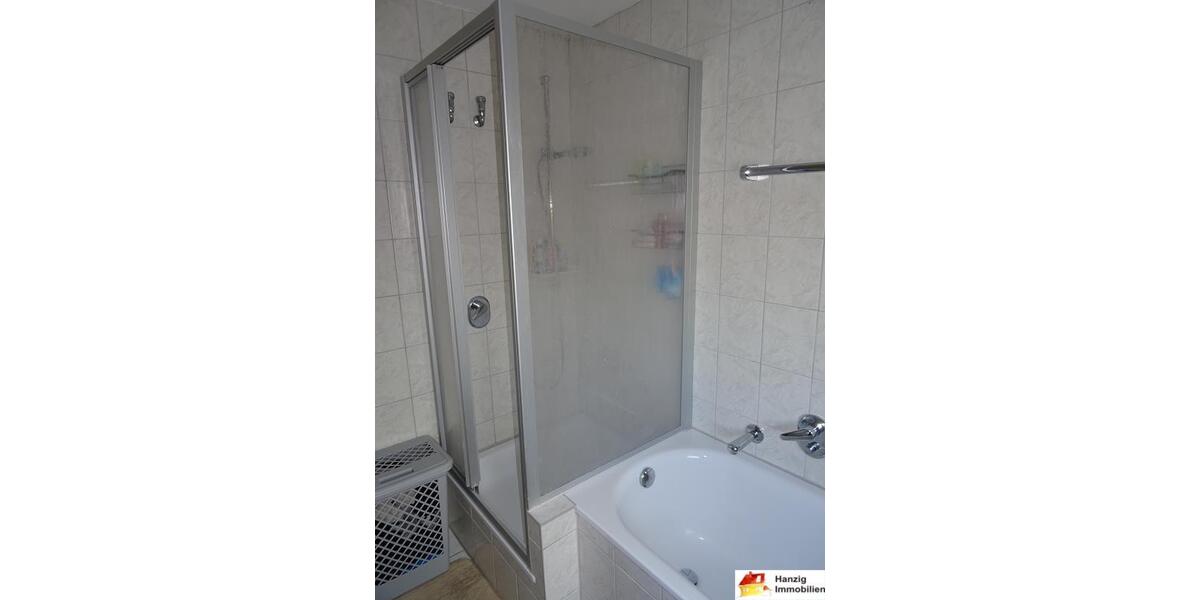 Dachgeschoßwohnung Bielefeld Jöllenbeck - 3 Zimmer, 70 m&sup2;, 580&euro; | Angebot:26299768