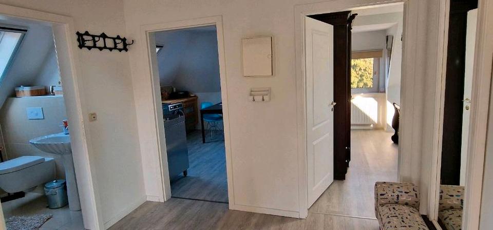 Dachgeschoßwohnung Bremerhaven Lehe - 3 Zimmer, 64 m&sup2;, 800&euro; | Angebot:25933046