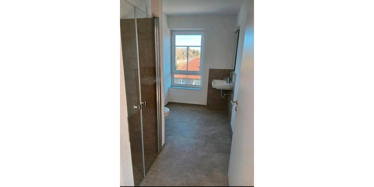 Dachgeschoßwohnung Lorup - 3 Zimmer, 90 m&sup2;, 1.070&euro; | Angebot:26431885