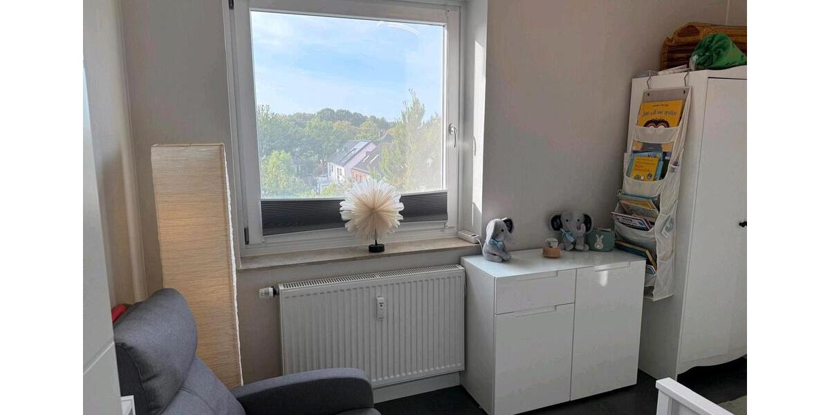 Dachgeschoßwohnung Bremen Hemelingen - 4 Zimmer, 90 m&sup2;, 1.050&euro; | Angebot:27660699