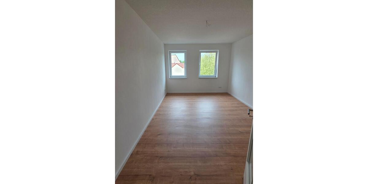 Etagenwohnung Eisenach - 4 Zimmer, 117 m&sup2;, 1.050&euro; | Angebot:26484598