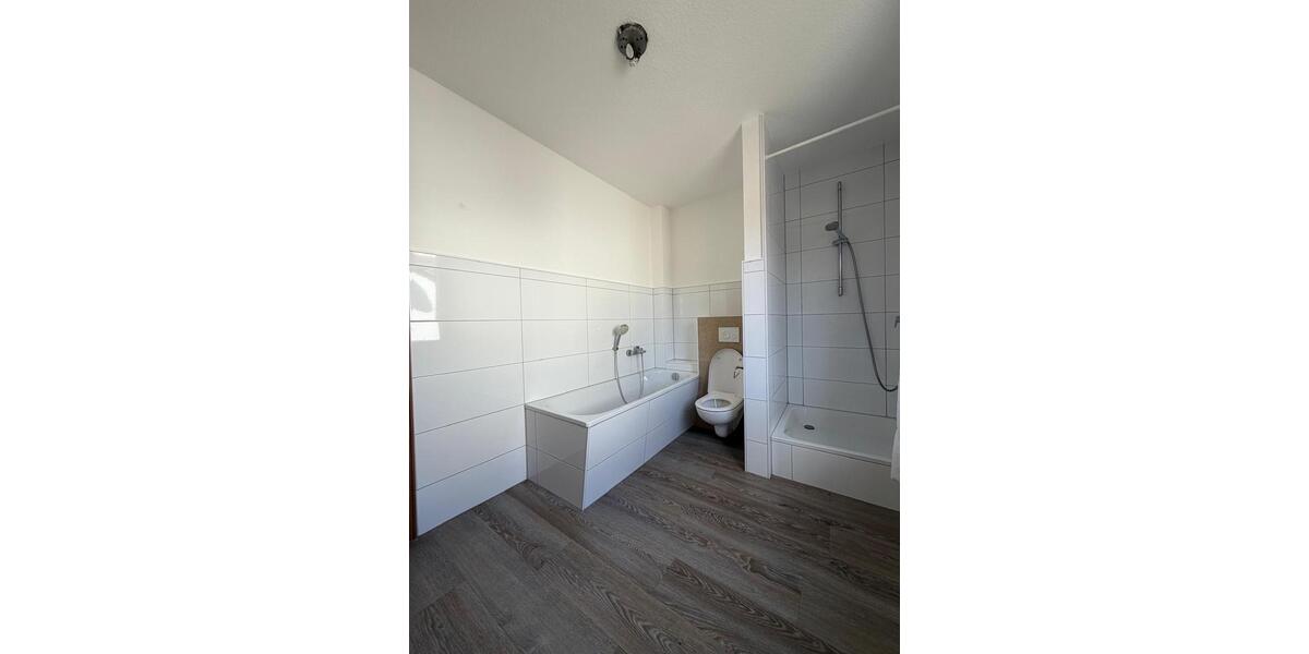 Einfamilienhaus Siegen Weidenau - 6 Zimmer, 111 m&sup2;, 1.450&euro; | Angebot:26254377