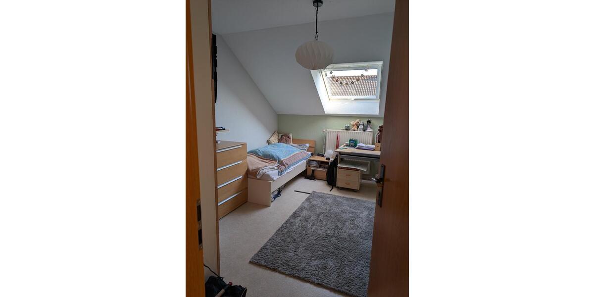 Dachgeschoßwohnung Delligsen - 3 Zimmer, 88 m&sup2;, 440&euro; | Angebot:26537974