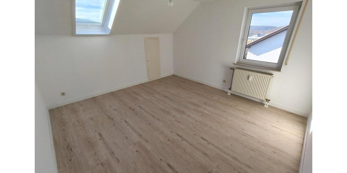 Dachgeschoßwohnung Maselheim - 3 Zimmer, 78 m&sup2;, 880&euro; | Angebot:24712714