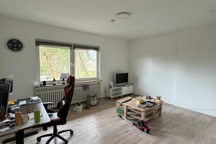 Helle 3-Zimmer Wohnung mit großem Garten