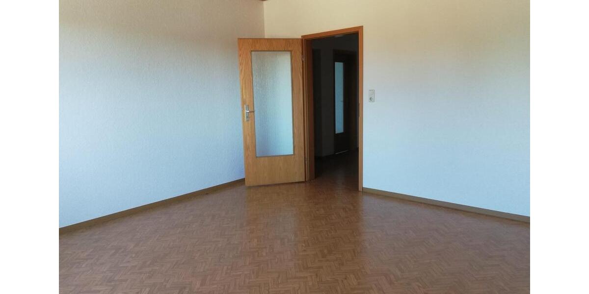 Dachgeschoßwohnung Zossen - 3 Zimmer, 65 m&sup2;, 800&euro; | Angebot:26497424
