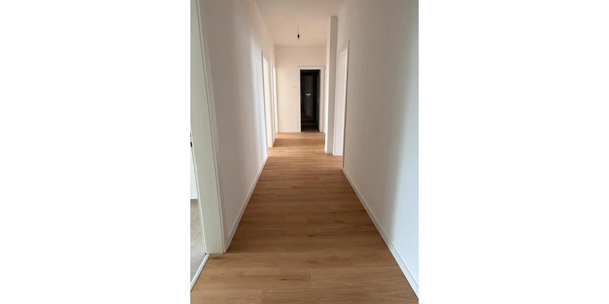 Etagenwohnung Herford - 4 Zimmer, 110 m&sup2;, 950&euro; | Angebot:26294678