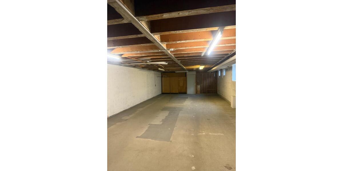 357m² Gewerbefläche + 130 m² Lager im Untergeschoss zimmer