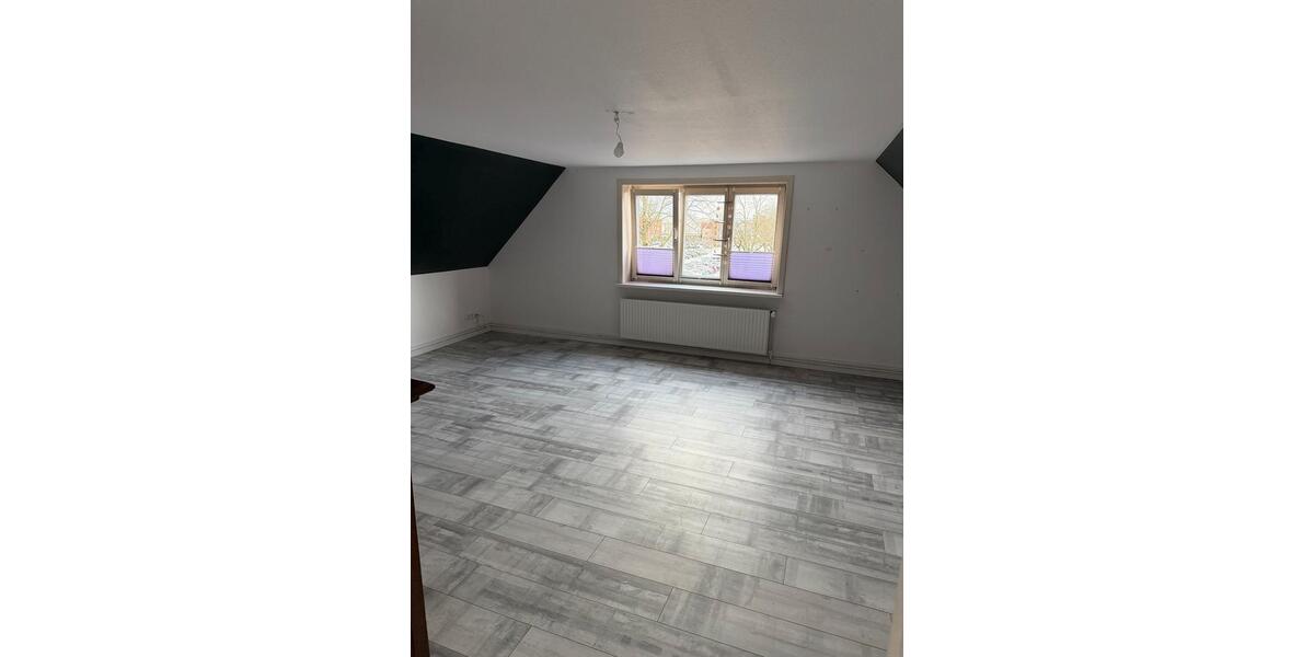 Dachgeschoßwohnung Heide - 2 Zimmer, 66 m&sup2;, 594&euro; | Angebot:26073325