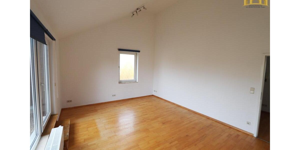 Dachgeschoßwohnung Sangerhausen - 2 Zimmer, 84 m&sup2;, 550&euro; | Angebot:18313095