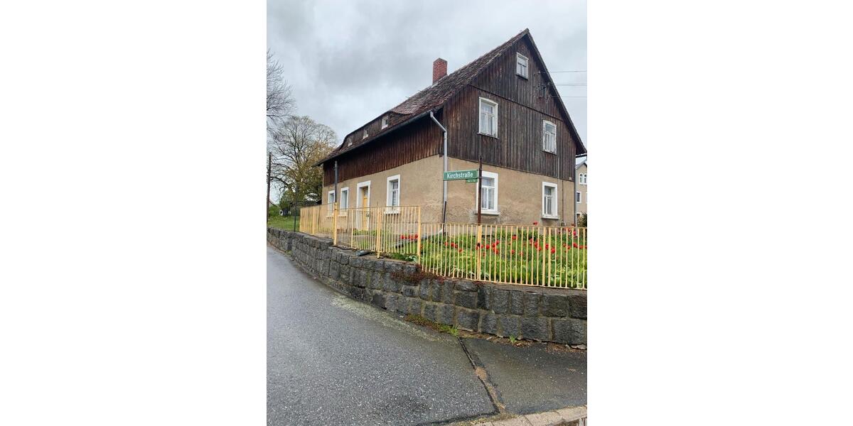 Einfamilienhaus Neustadt in Sachsen - 6 Zimmer, 140 m&sup2;, 200&euro; | Angebot:24863011