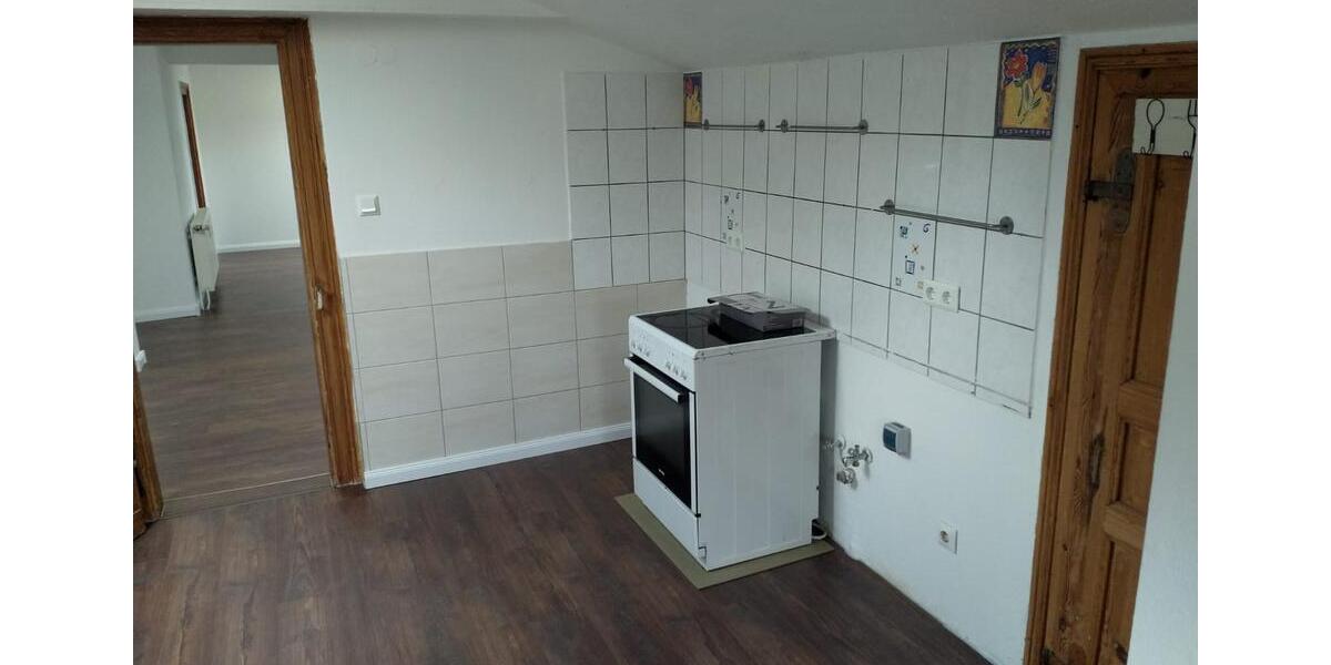 Etagenwohnung Gardelegen - 3 Zimmer, 98 m&sup2;, 610&euro; | Angebot:26497653