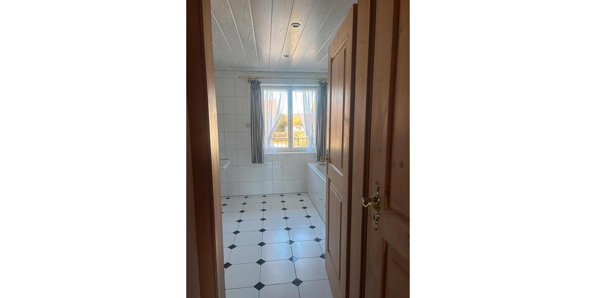 Terrassenwohnung Dietramszell - 3 Zimmer, 114 m&sup2;, 1.100&euro; | Angebot:25239538