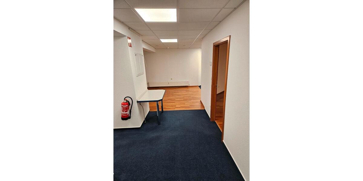 Gewerbeobjekt Salzkotten - 1.850&euro; | Angebot:24356017