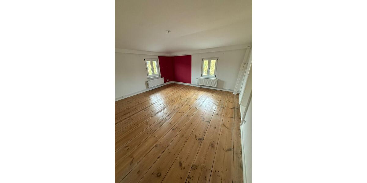 Dachgeschoßwohnung Strausberg - 3 Zimmer, 78 m&sup2;, 1.000&euro; | Angebot:25234196