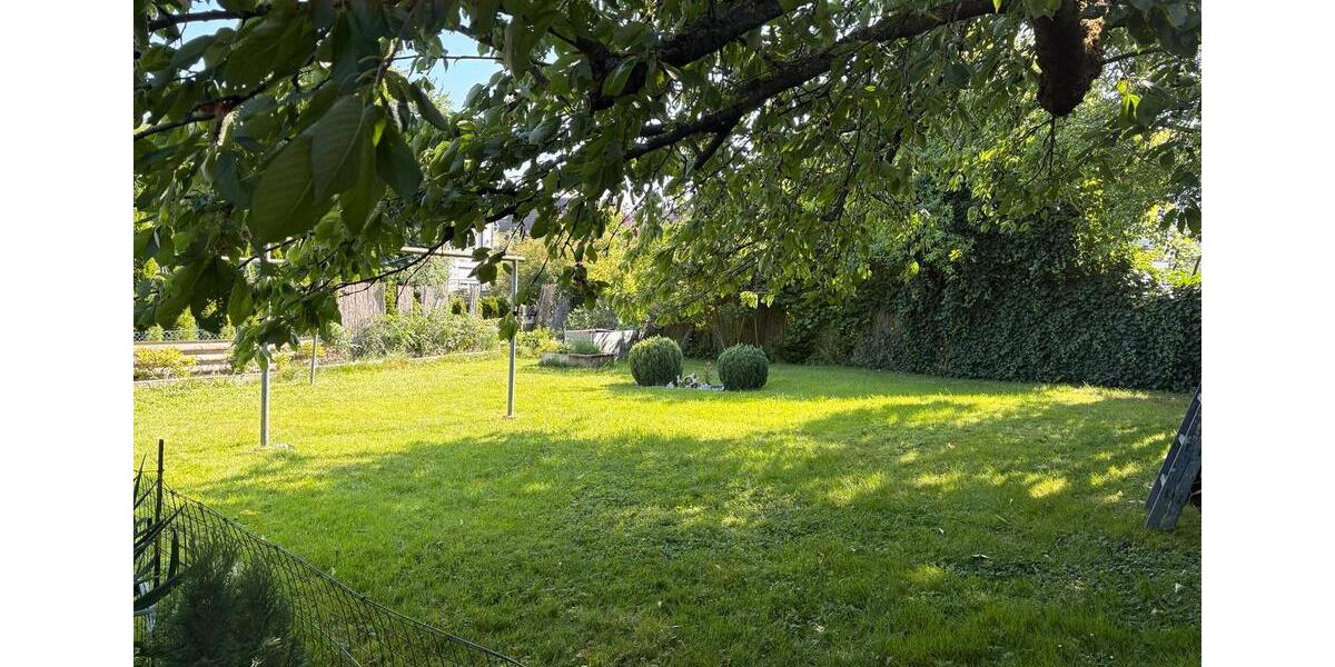 Dachgeschoßwohnung Kassel Niederzwehren - 3 Zimmer, 75 m&sup2;, 750&euro; | Angebot:26366713