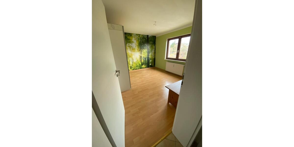 Etagenwohnung Fulda - 5 Zimmer, 115 m&sup2;, 490&euro; | Angebot:26578834