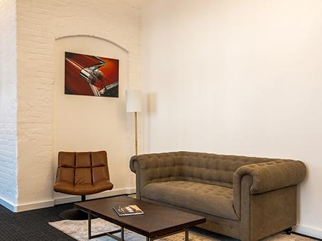 Flexible Büros und stylisches CoWorking in ehemaligem Fabrikgebäude - All-in-Miete