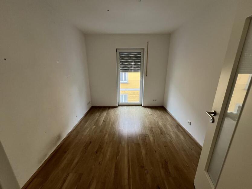 4-Zimmer-Wohnung - Aufzug - Garage mit direkt Zugang zum Gebäude - Baujahr 2016 - Balkon
