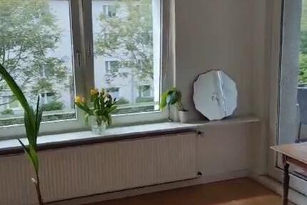 Super schönes Zimmer mit eigenen Balkon zur Zwischenmiete frei