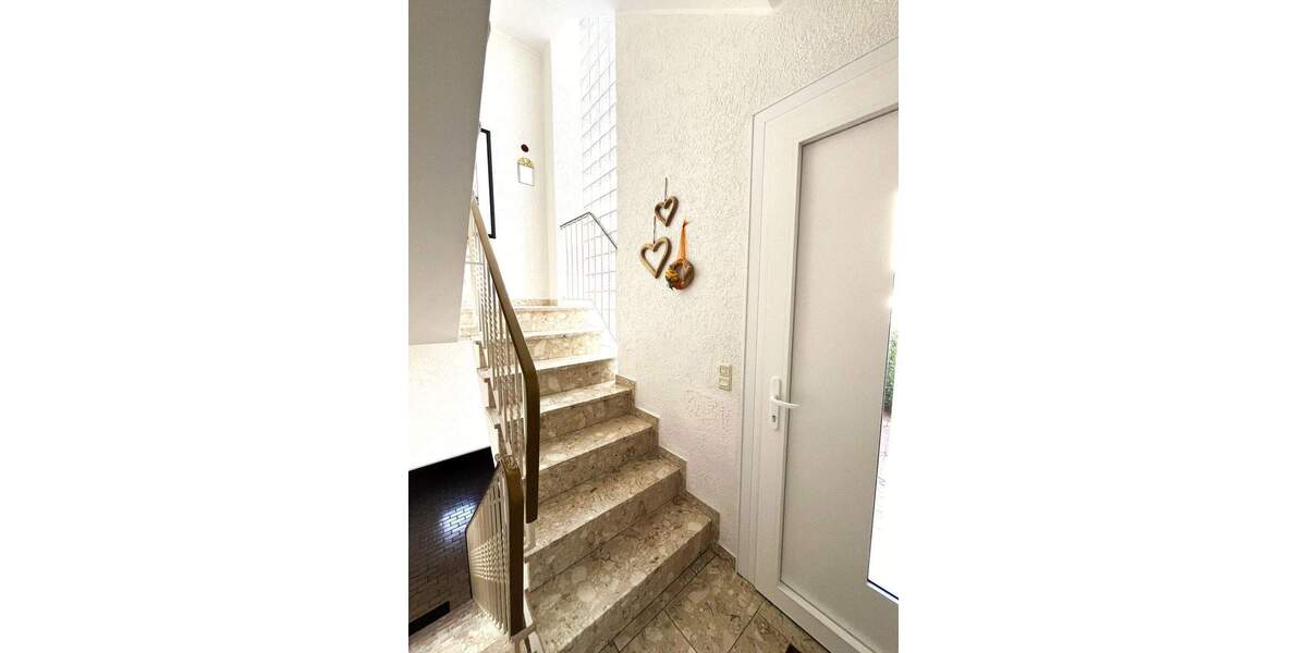 Großzügige 4-Zimmerwohnung mit Einbauküche in Löhne-Obernbeck 4 zimmer