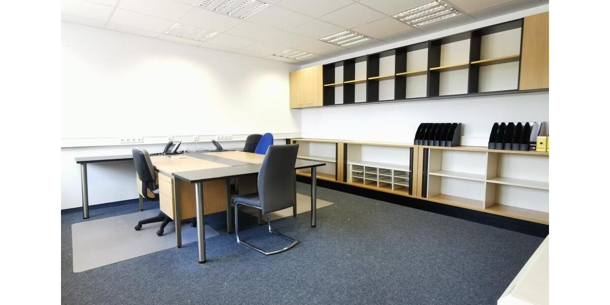 Deggendorf Zentrum: helle, großzügige Büroräume m. 4 Stellplätzen zimmer
