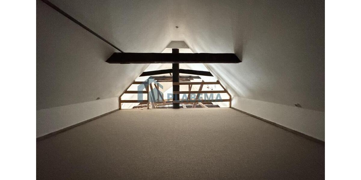 Dachgeschoßwohnung Parchim - 2 Zimmer, 87 m&sup2;, 868&euro; | Angebot:24148903