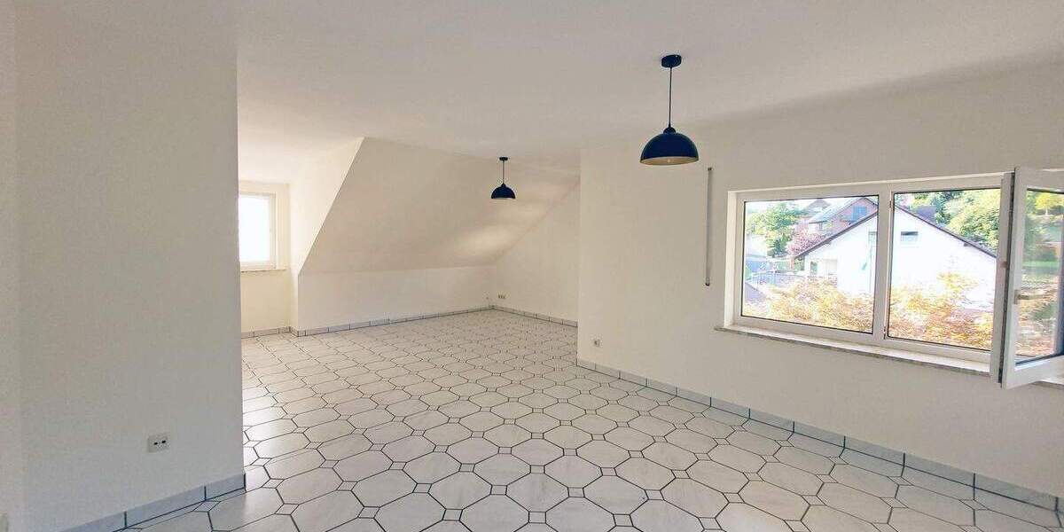Etagenwohnung Neuenstein Mühlbach - 3 Zimmer, 93 m&sup2;, 600&euro; | Angebot:25939490