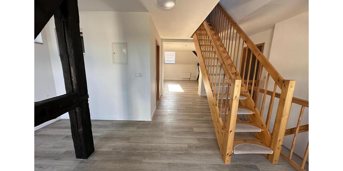 Dachgeschoßwohnung Bad Schmiedeberg - 4 Zimmer, 125 m&sup2;, 690&euro; | Angebot:25714357