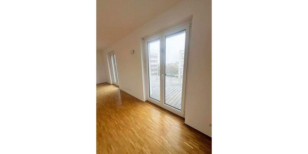 Etagenwohnung Dresden Striesen-Süd - 4 Zimmer, 143 m&sup2;, 1.920&euro; | Angebot:25261965